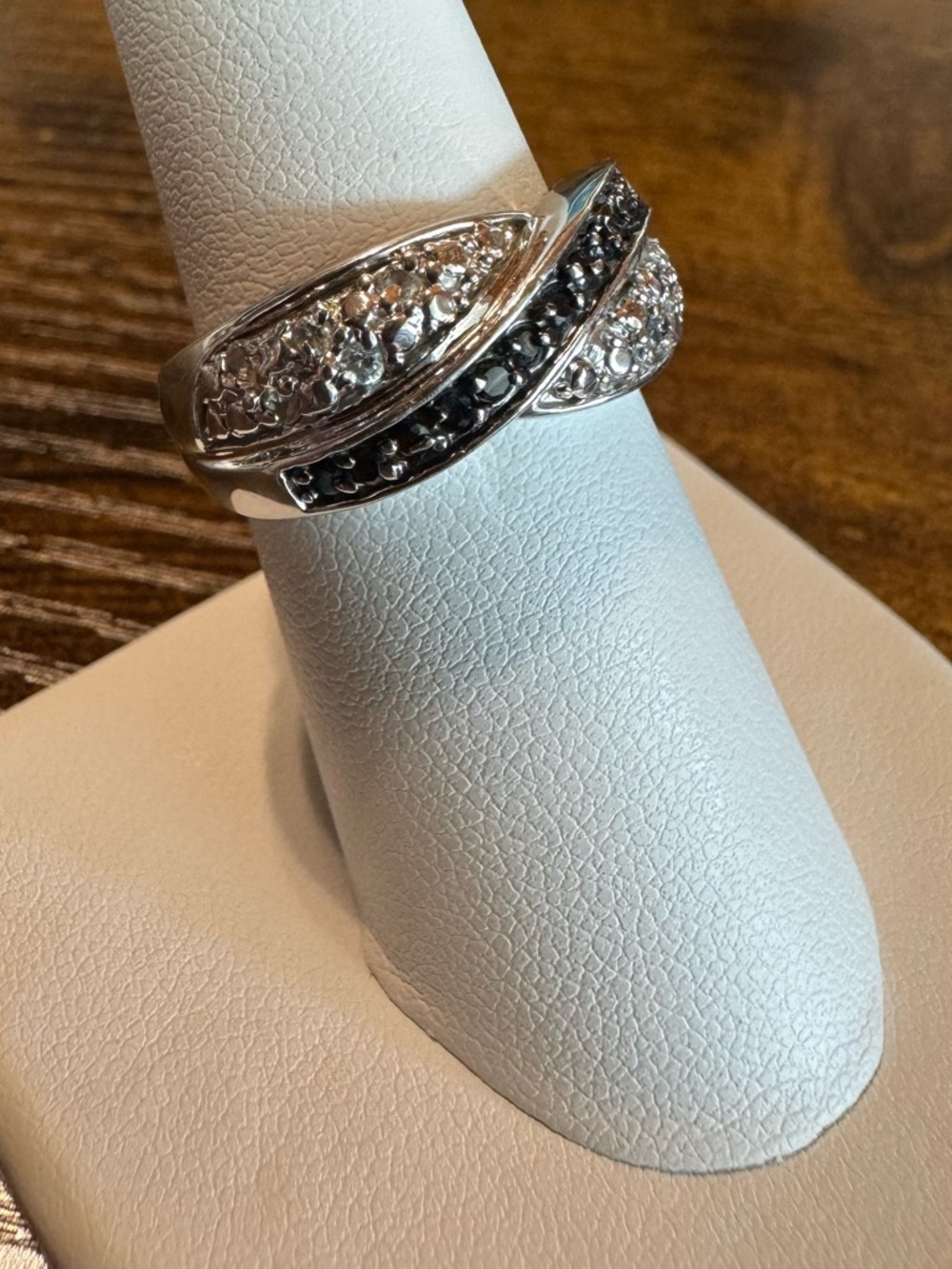 Black & Clear CZ Infinity Crossover Ring Silver Tone Statement Ring Size 8 - Picture 2 of 6